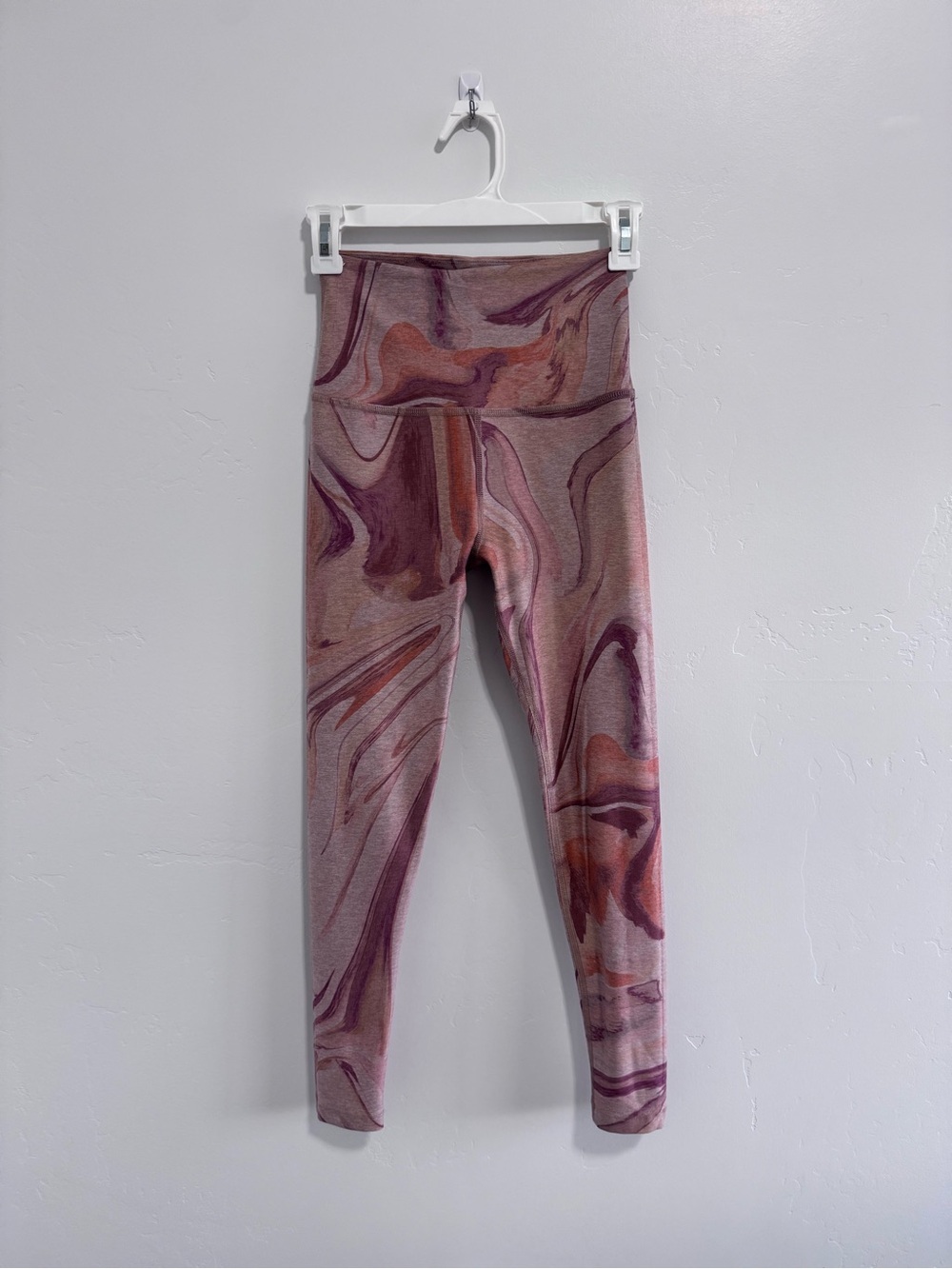 BEYOND YOGA
Spacedye High Waist Legging In Chai Marble In Pink Small